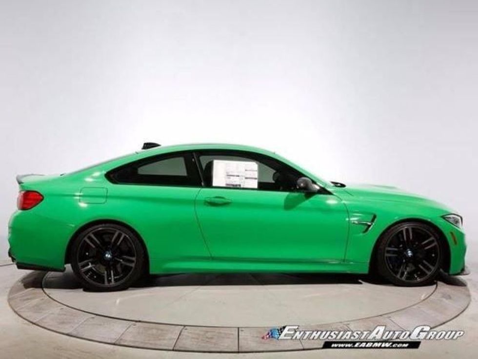 Super veturat me ngjyrat me bizare foto 4