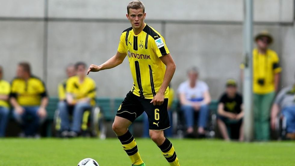 sven bender cropped 1ar75826bqg021ue1rw3ssklyk