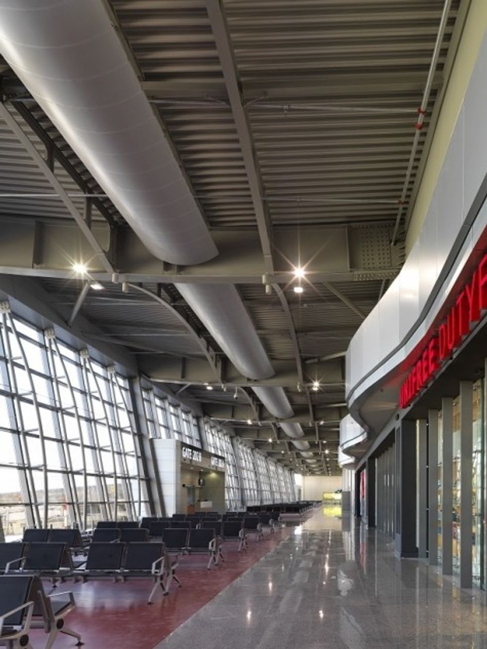 T&S (17)-Departure Gates