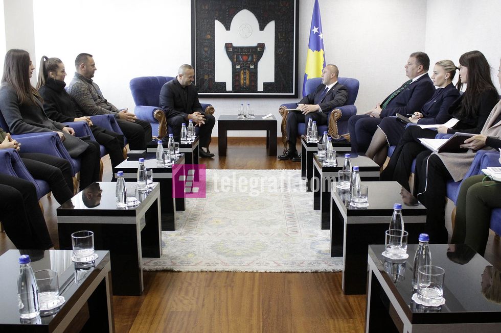 takim Ramush Haradinaj me trajnerin e xhudos Driton Kuka dhe ekipin e xhudisteve foto Ridvan Slivova 5