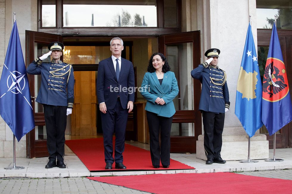 Takimi Vjosa Osmani me Jens Stoltenberg Sekretar i Pergjithshem i NATO s foto Ridvan Slivova 4