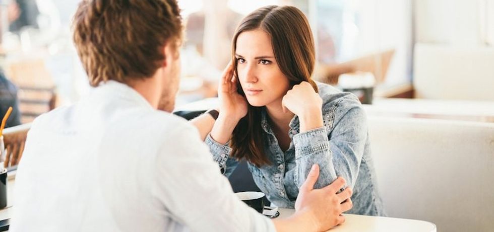 TalkingCoupleSeriousChat