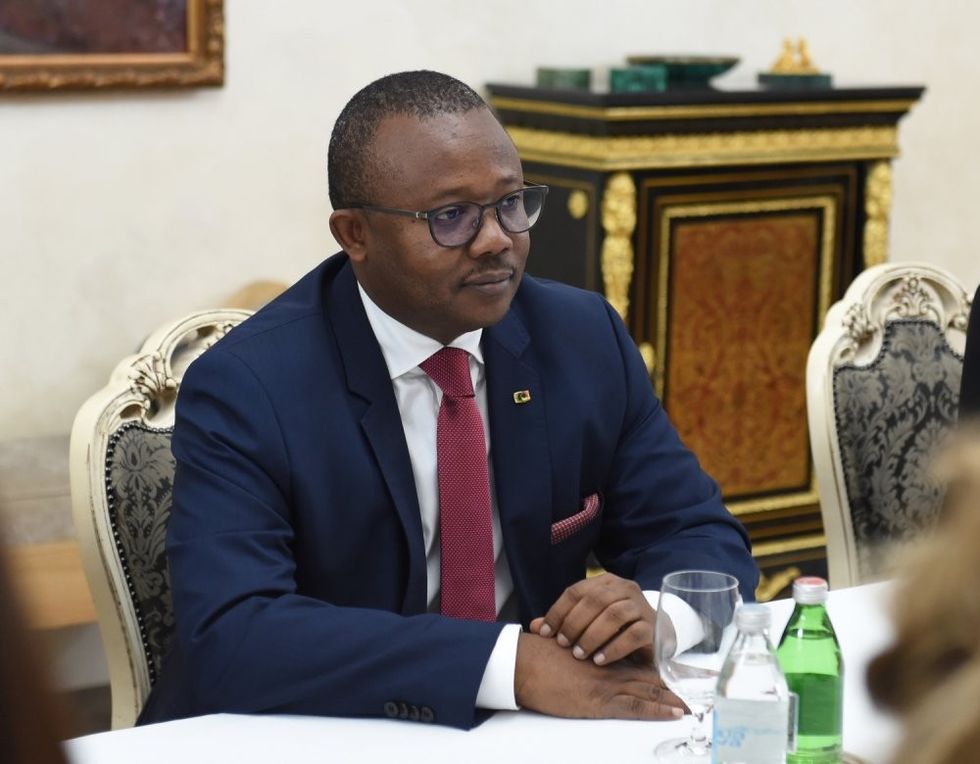 Tan2017 11 17 134032269 2