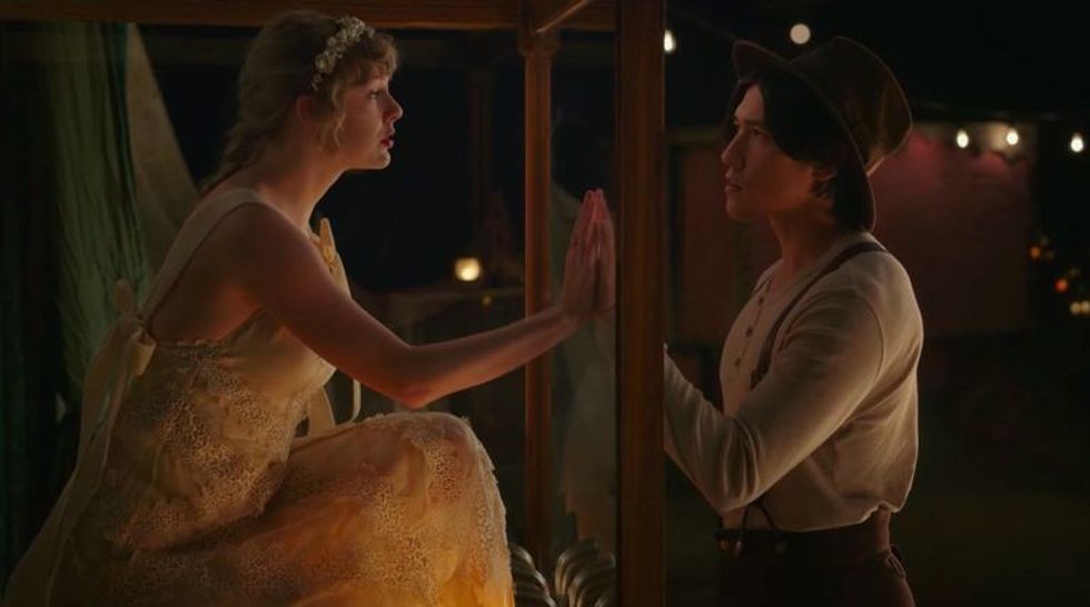 taylor swift willow video bridal hair 1607692979