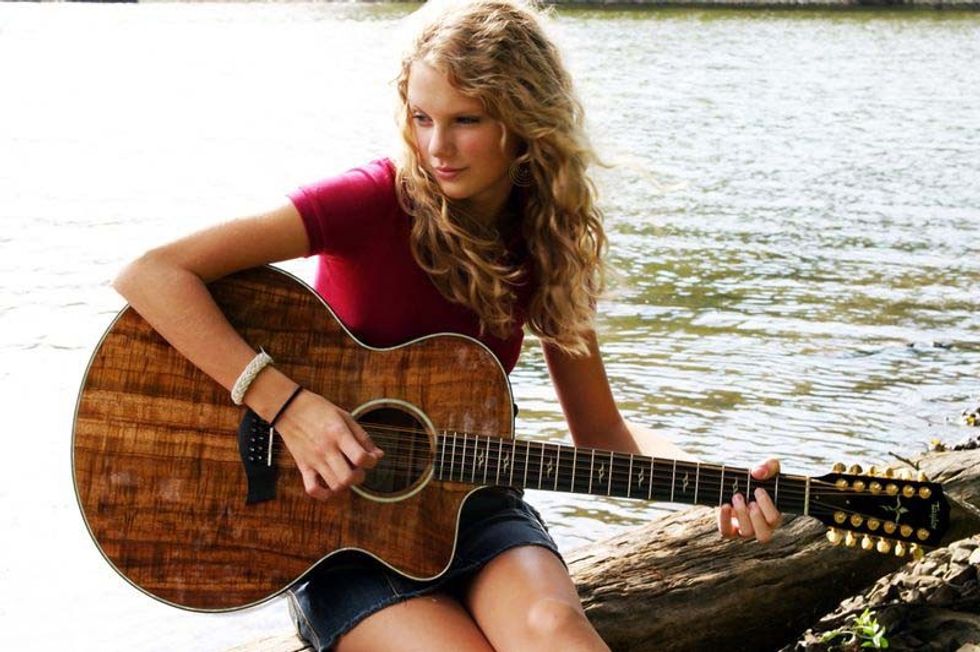 Taylor Swift Young Guitar