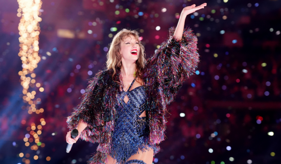 Taylor Swift shton masat e sigurisë pas incidenteve me përndjekës: Shpenzon tetë milionë dollarë për mbrojtje personale