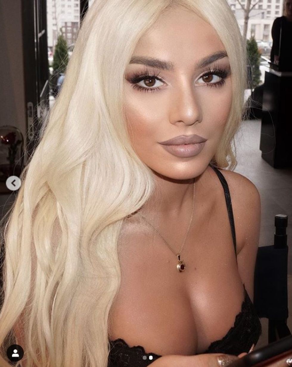 tayna 2