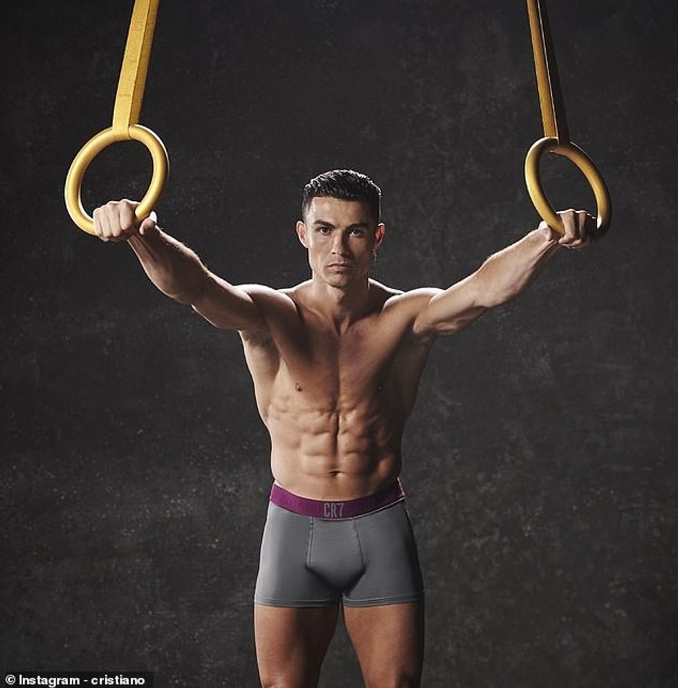 Të brendshmet CR7 janë një nga katër elementët që përbëjnë markën e tij fitimprurëse të stilit të jetesës CR7