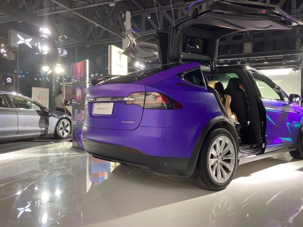Tesla model X purple 2