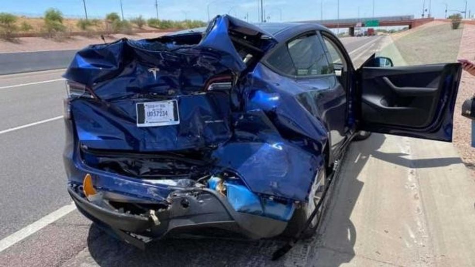 tesla model y crash1