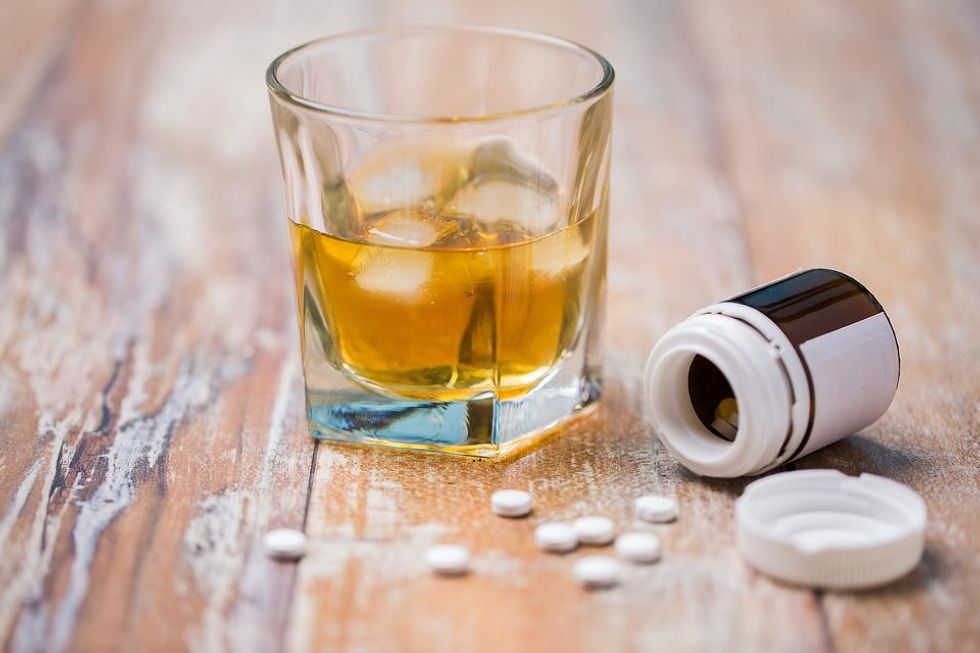 The Dangers of Mixing Prescription OTC Drugs With Alcohol 17366 18b61ab070 1540495592