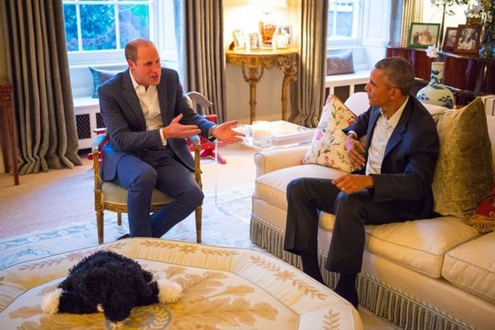 The-Duke-of-Cambridge-left-speaks-with-President-of-the-United-States-Barack-Obama