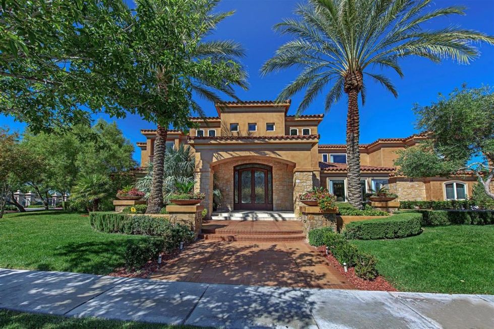 The estate spans 10,400 square feet.