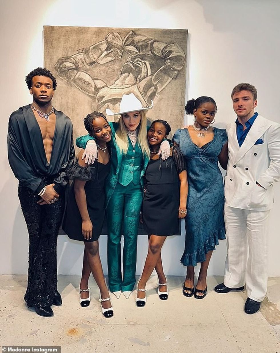 The mom-of-six posted a family shot to social media on Sunday