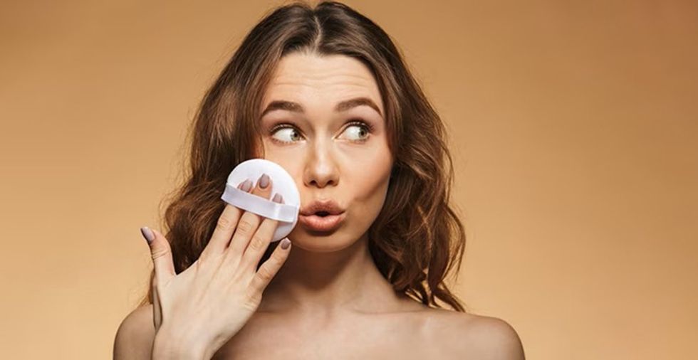 the right way to use loose powd