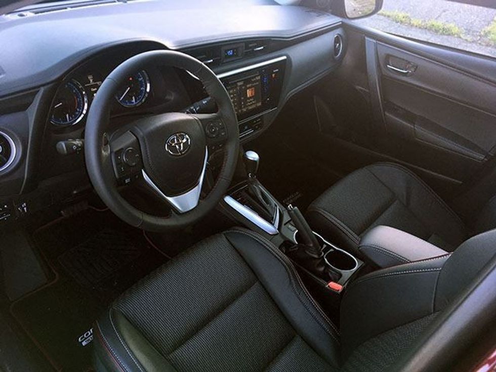 Thjeshtësia e Toyota Caroll ka bere qe te jete i mire dhe praktik foto 5