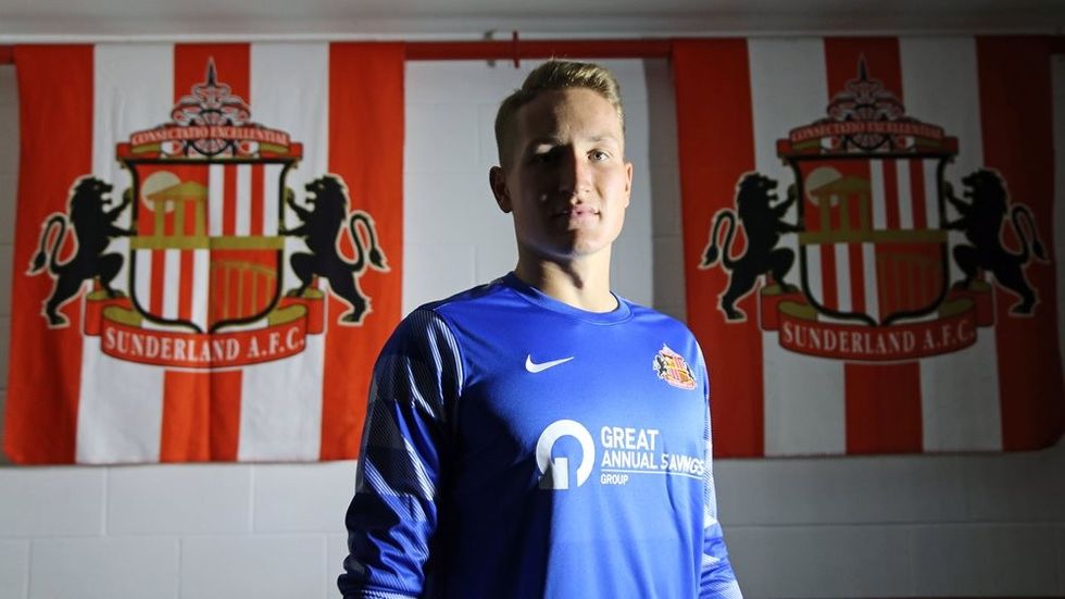 Thorben Hoffmann signing