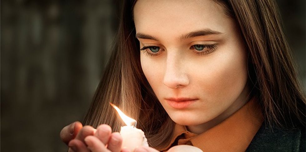 Thoughts-mystic-girl-candle-situations-memory-pray-come-back