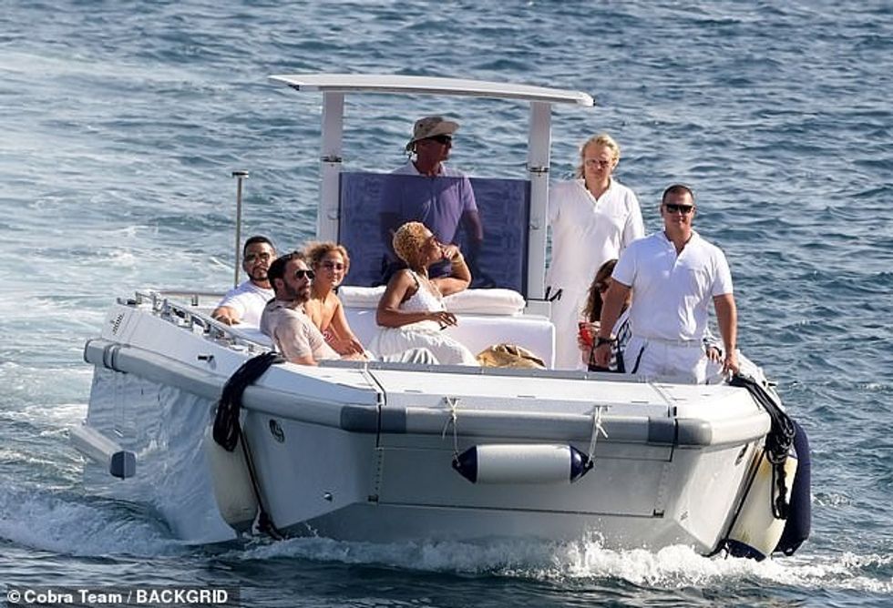 Three years ago, Jennifer appeared to be loved up as ever as she huddled up with Ben for some boat time