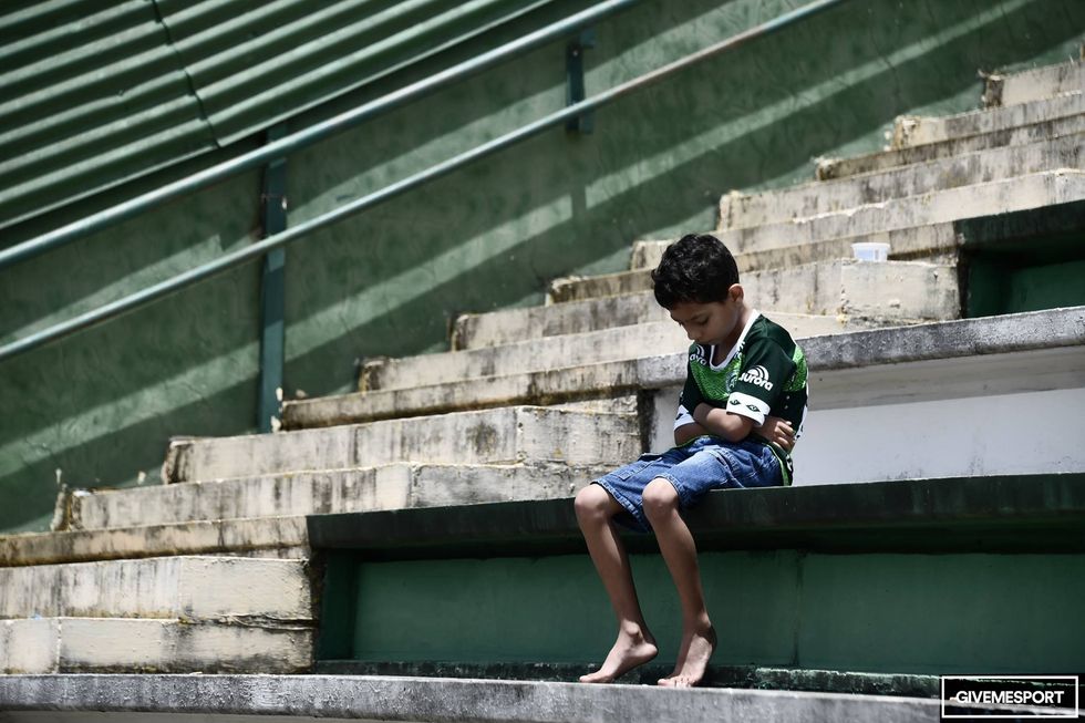 Tifozi që theu zemrat e të gjithëve