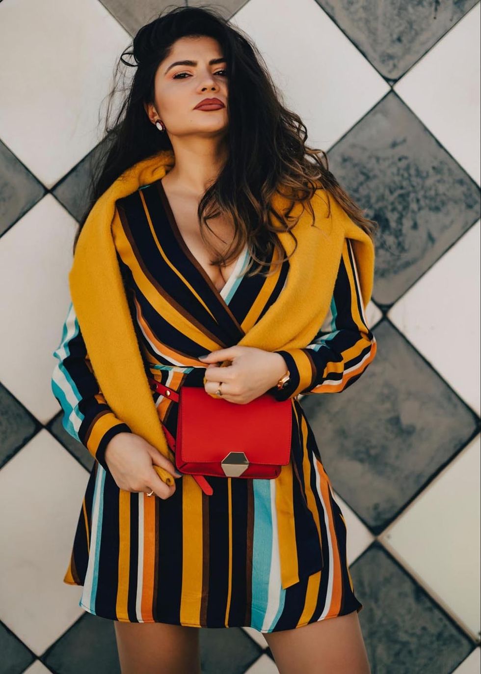 Tips for Buying Plus Size Dresses for Your Holiday Parties Featured