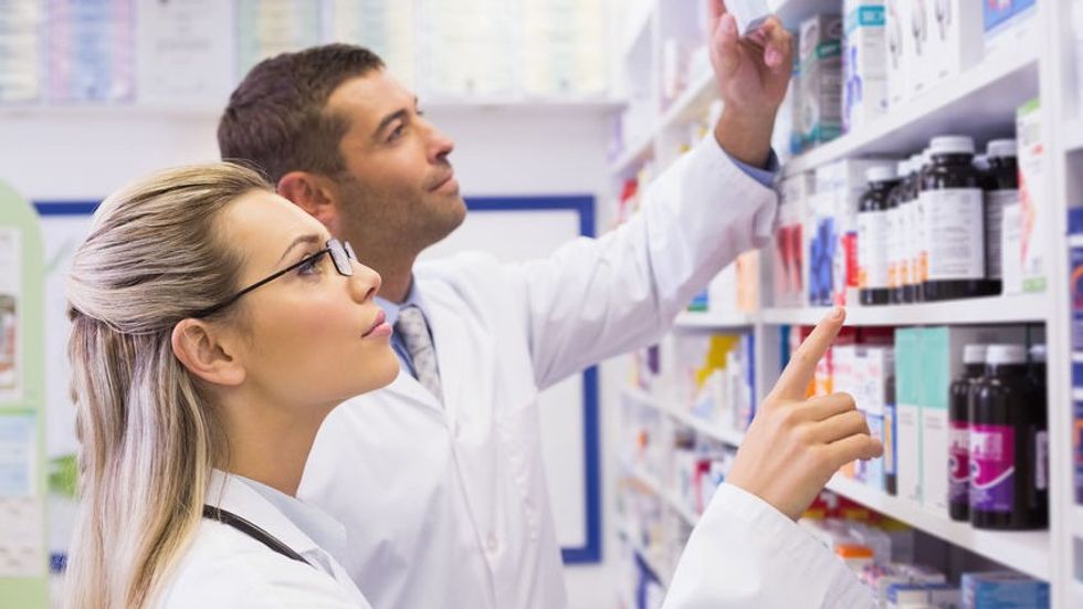 tips to get the most from community pharmacy 01