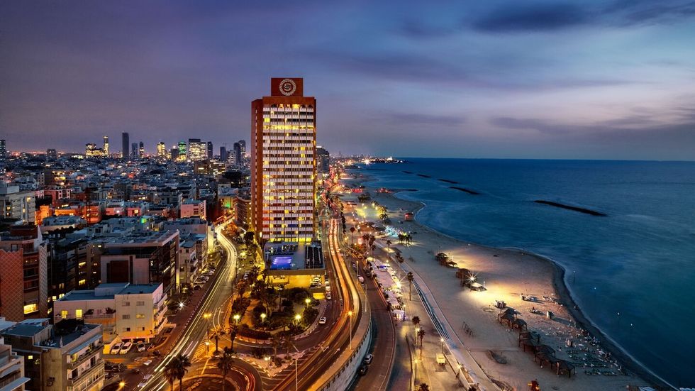 tlvsi exterior 4080 hor wide