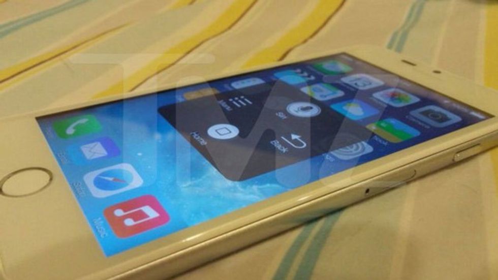 TMZ poston fotografine e iPhone 6 foto