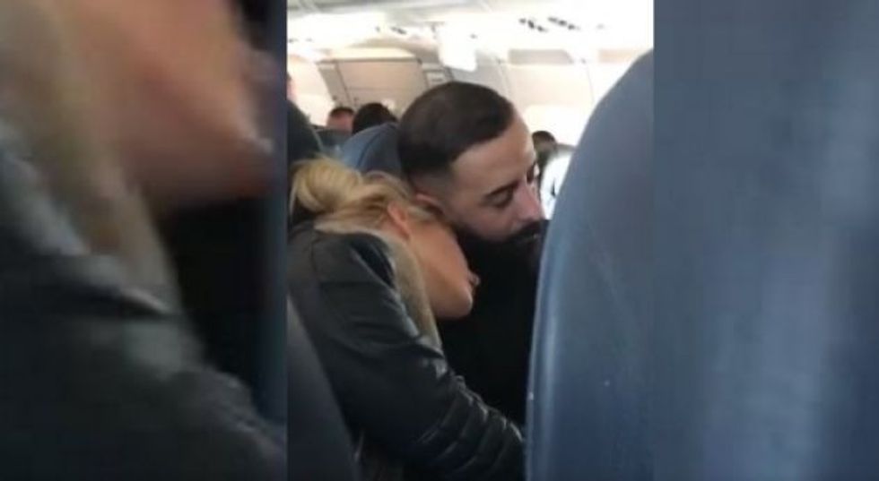 To the moon and back. Marina dhe Geti të pandashëm në dashuri. Foto: Jeta osh Qef/Facebook