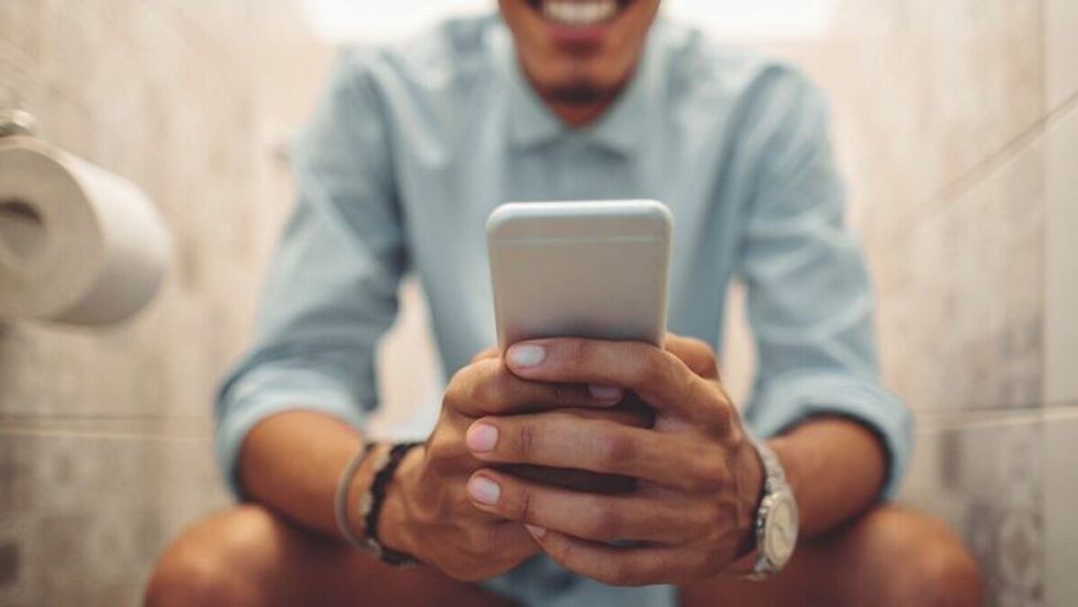 toilet bathroom phone 5488528 1