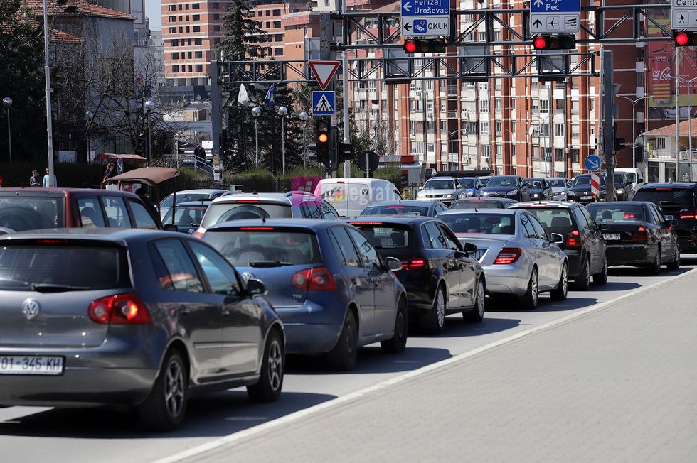 tolovi komunikacioni ne prishtine koronavirus covid19 foto Ridvan Slivova 2