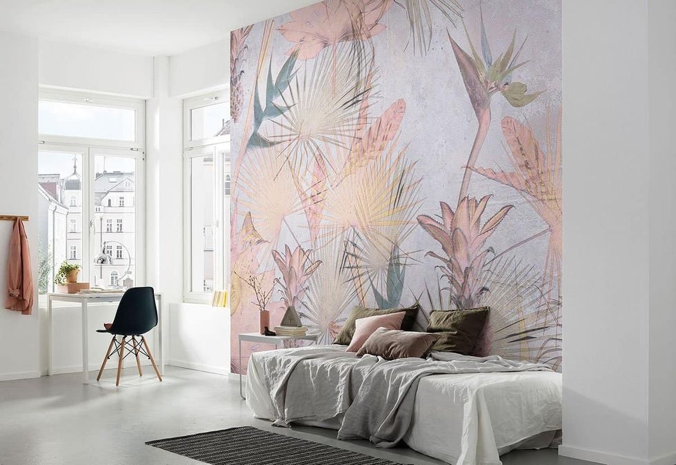 top wallpaper trends 2021 tropical and botanical patterns