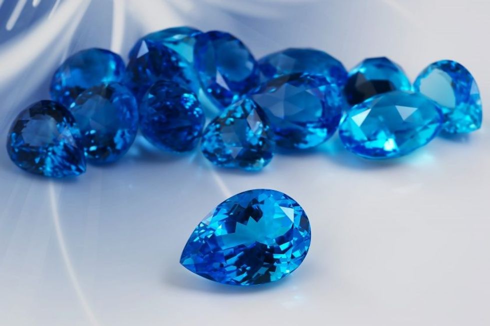 topaz blu