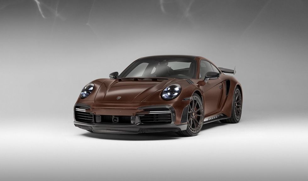 Topcar Porsche 992 Stinger GTR Limited Carbon Edition brown 4 e1641392997841
