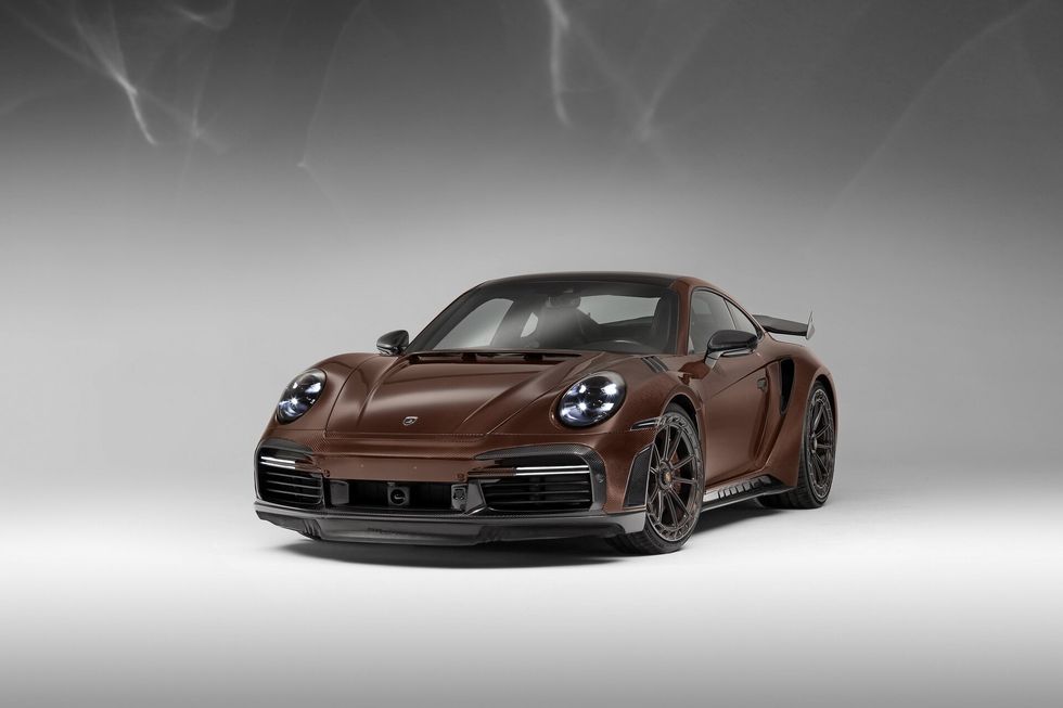 Topcar Porsche 992 Stinger GTR Limited Carbon Edition brown 4