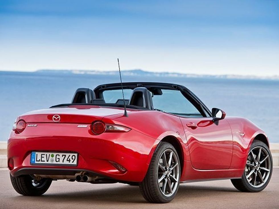 toyota-bashkon-forcat-me-mazda-per-te-krijuar-nje-alternative-me-ekonomike-foto-4