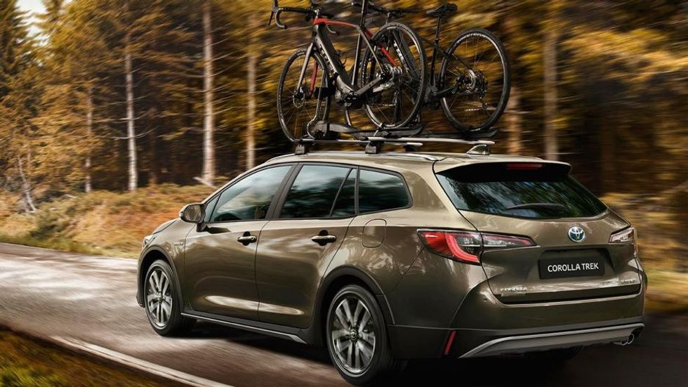 toyota corolla trek 2