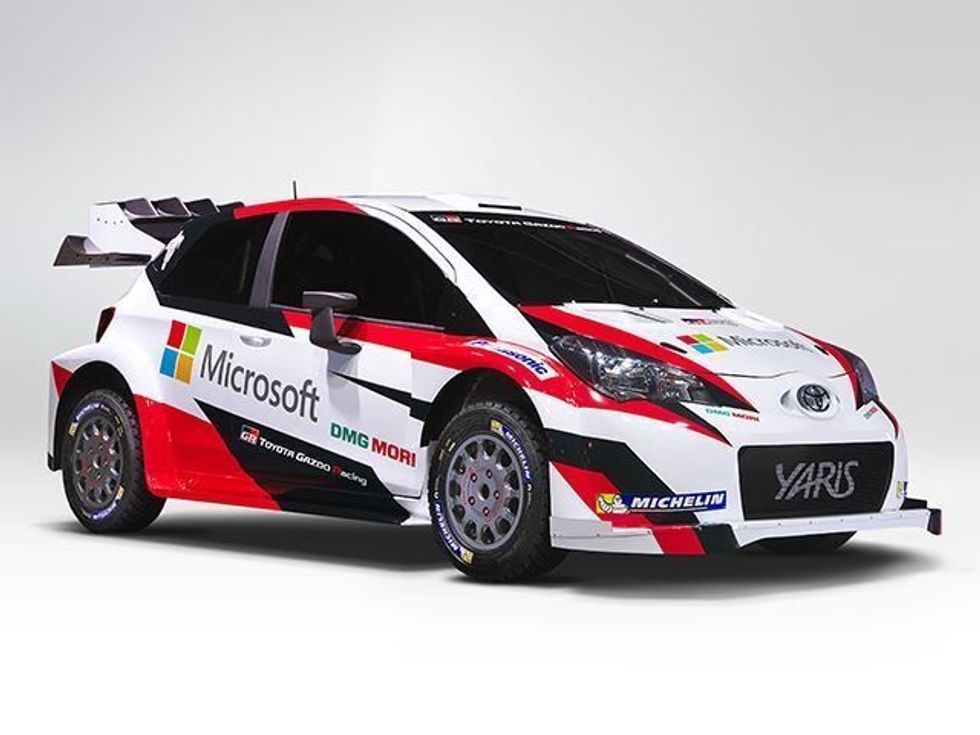 Toyota rikthen pas 17 vitesh modelin Yaris foto 3