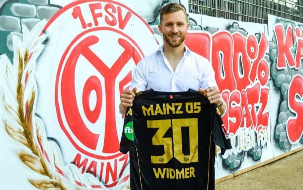 Transfer News Central on Twitter: "OFFICIAL: Mainz have signed full-back Silvan Widmer from FC Basel for €2.5m.… "
