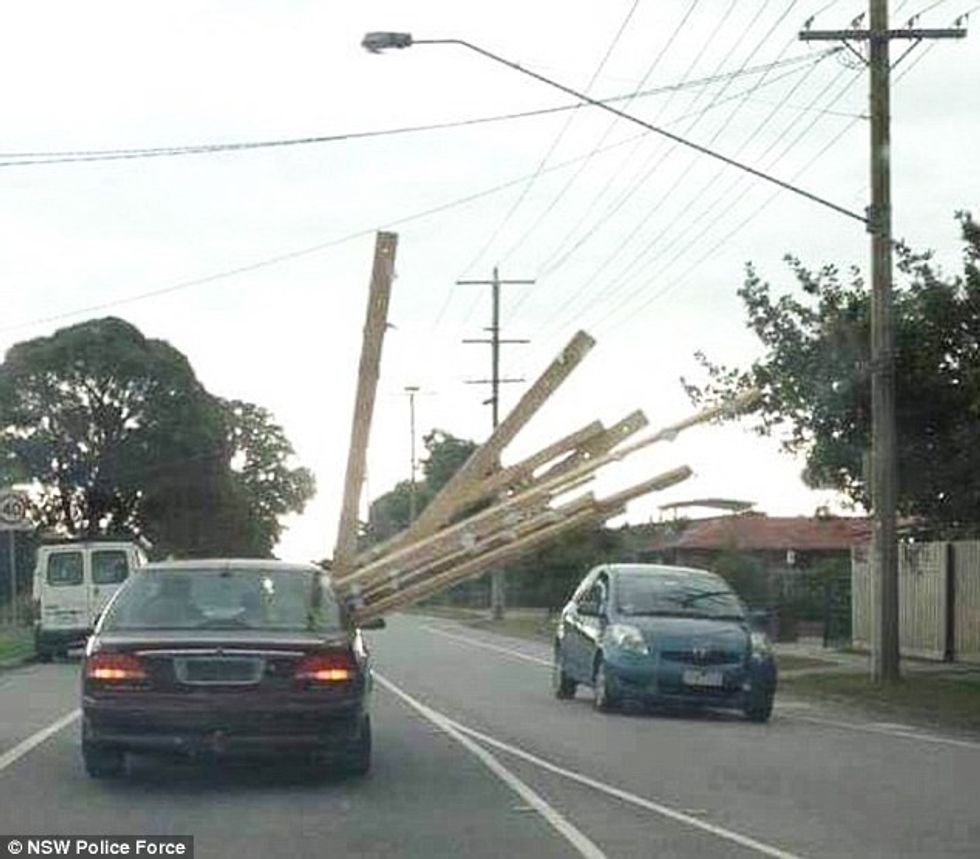 transportimi-i-rrezikshem-i-derrasave-qe-perdoren-per-te-shtruar-dyshemene-foto-2