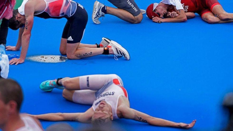 triathlon heat collapse 1 01 ap iwb 210726 1627310323383 hpMain 992