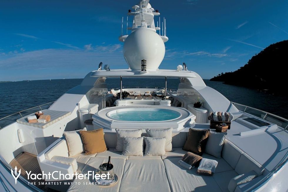 TROYANDA-sundeck--overview-24