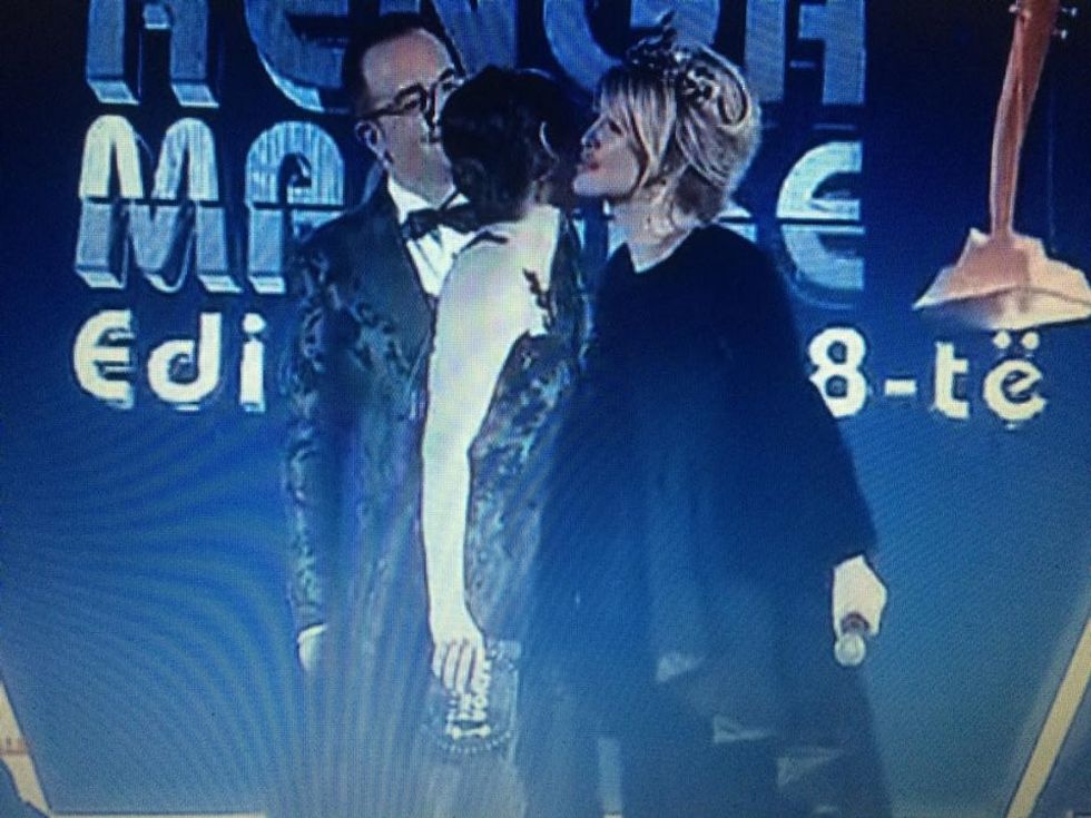 Tuna shpërblehet me