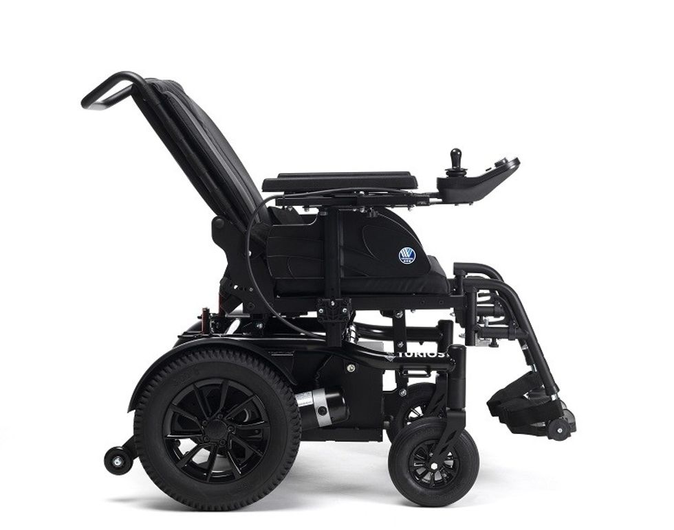 Turios Element Side view backrest tilted scaled 1