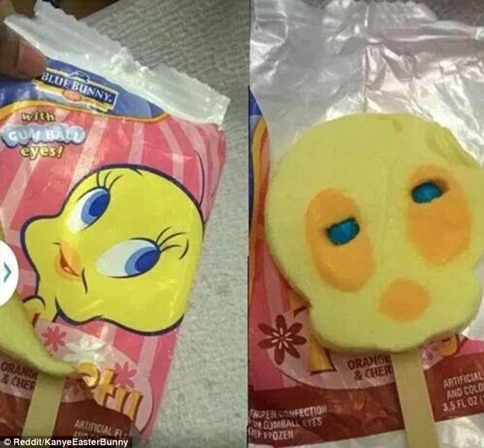 Tweety duket sikur është i përgjumur