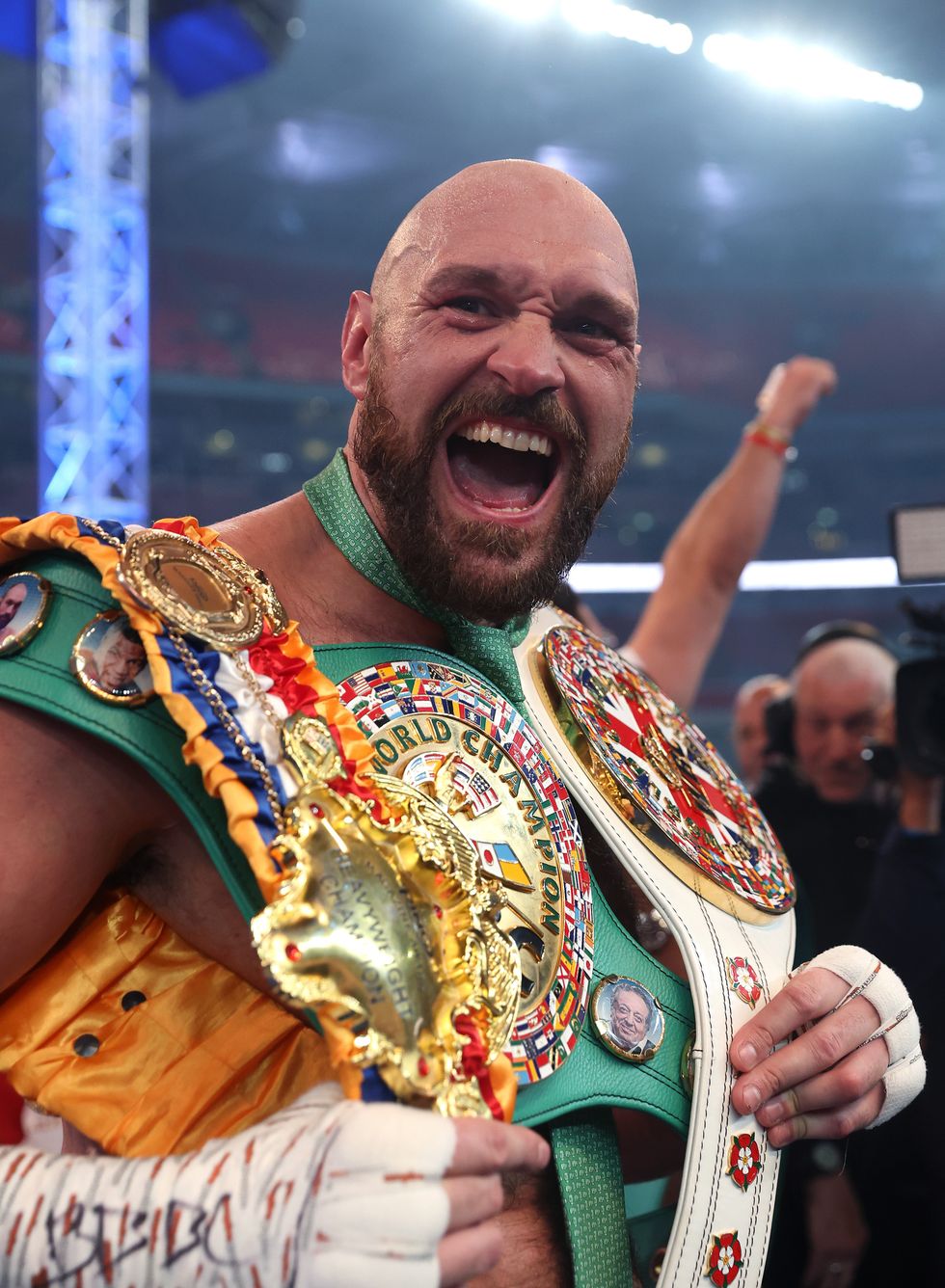 Tyson Fury është lënë jashtë renditjes më të fundit të dhjetë të parëve nga Revista Ring