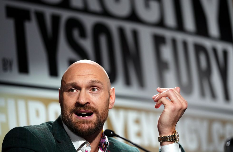 Tyson Fury nuk i tërhoqi grushtet e tij verbale
