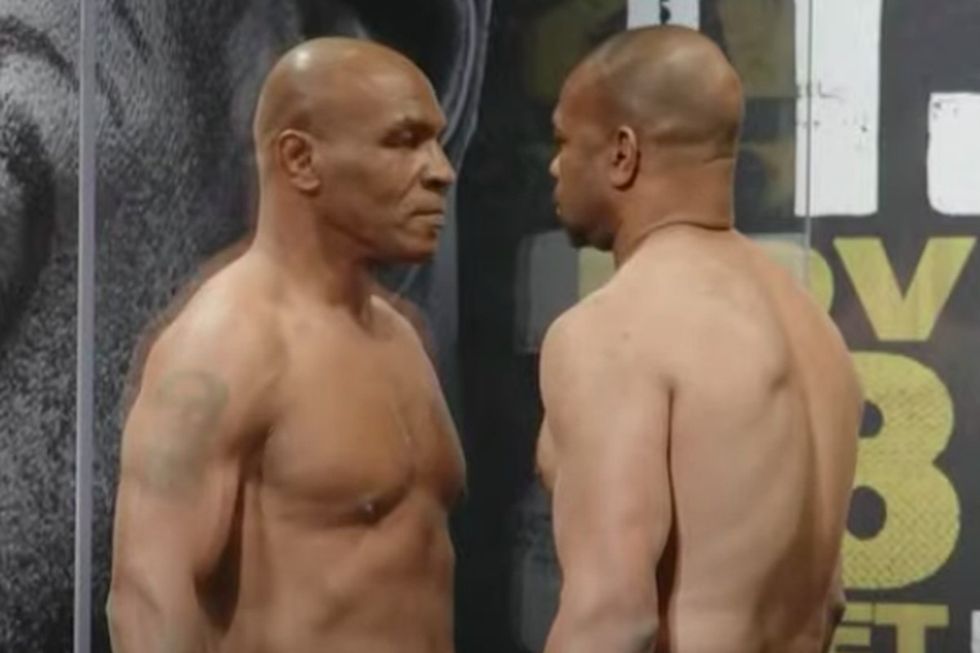 Tyson vs. Jones Jr. weigh-in results: Mike Tyson outweighs Roy Jones Jr. by over 10 pounds - MMA Fighting