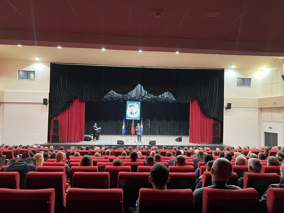 uke bytyci pervjetor ne suhareke publiku