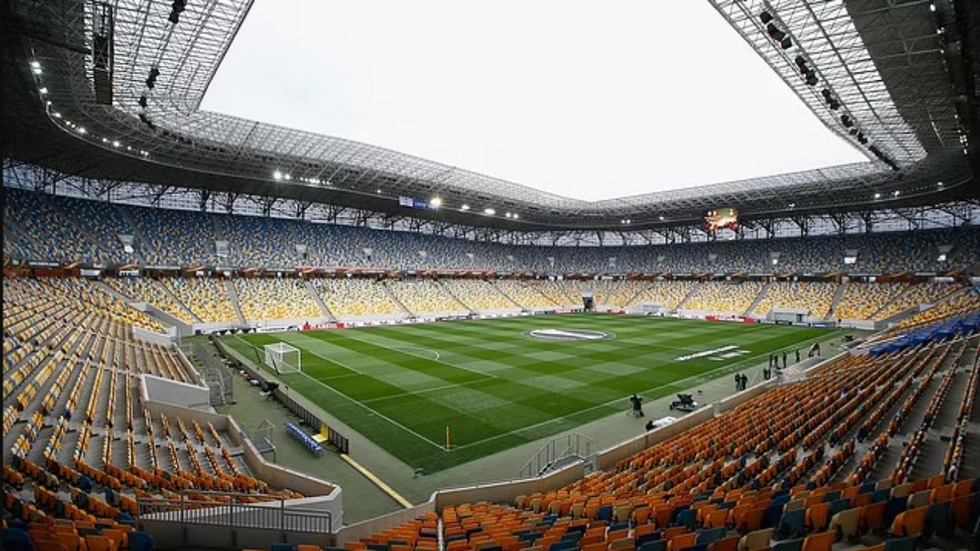 Ukrainian football club Shakhtar Donetsk help transform their Arena Lviv 1